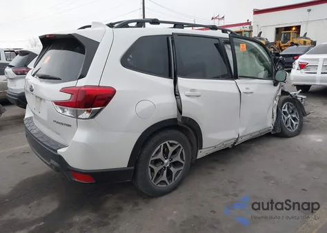 2023 Subaru Forester Premium из США, поврежденный, VIN JF2SKAEC1PH400299